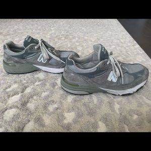 Women’s Gray New Balance 993 (Size 9 2E)